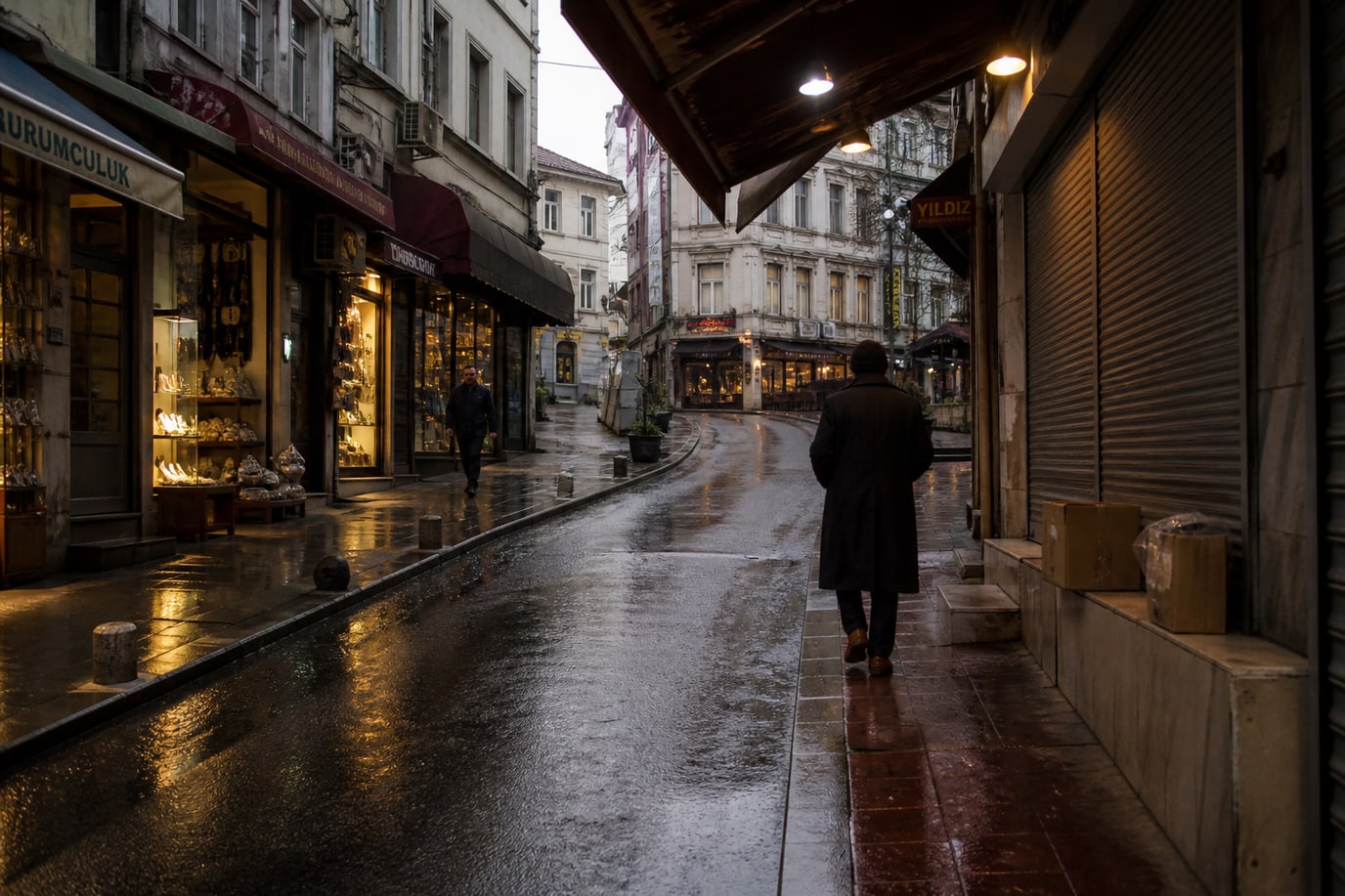 ChatGPT ile üretilmiş yağmur sonrası İstanbul sokağı